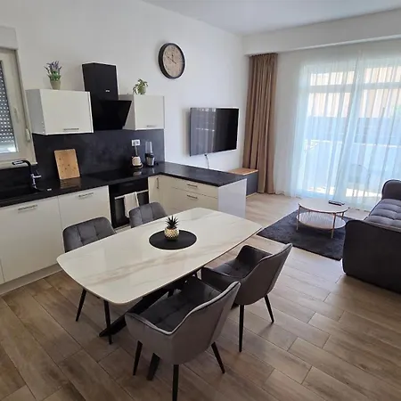 Lejlighed Antonio Lux Modern Podstrana
