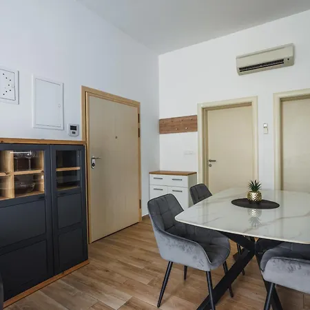 Antonio Lux Modern Apartman *