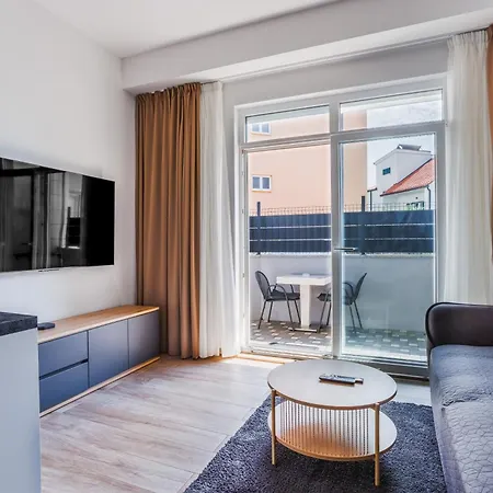 Antonio Lux Modern